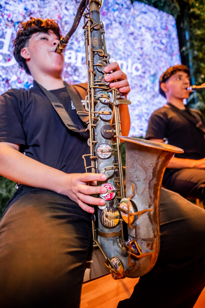 Orquestra De Instrumentos Reciclados De Cateura (10)
