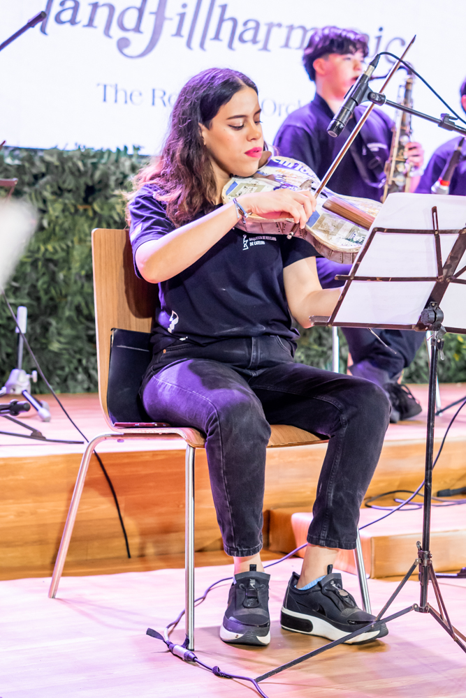 Orquestra De Instrumentos Reciclados De Cateura (21)