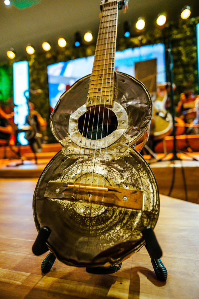 Orquestra De Instrumentos Reciclados De Cateura (3)