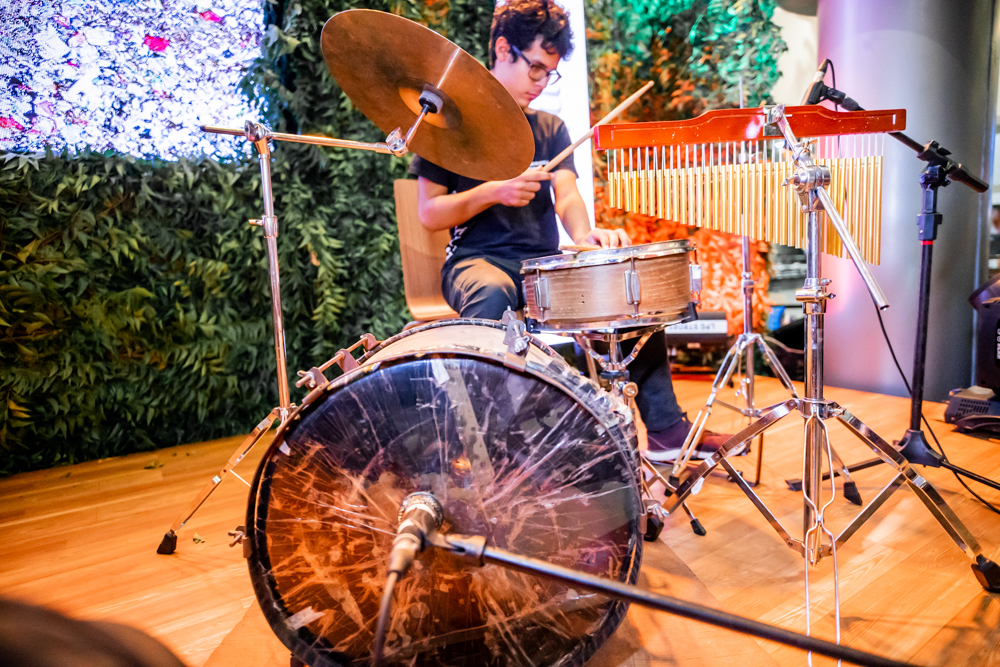 Orquestra De Instrumentos Reciclados De Cateura (9)