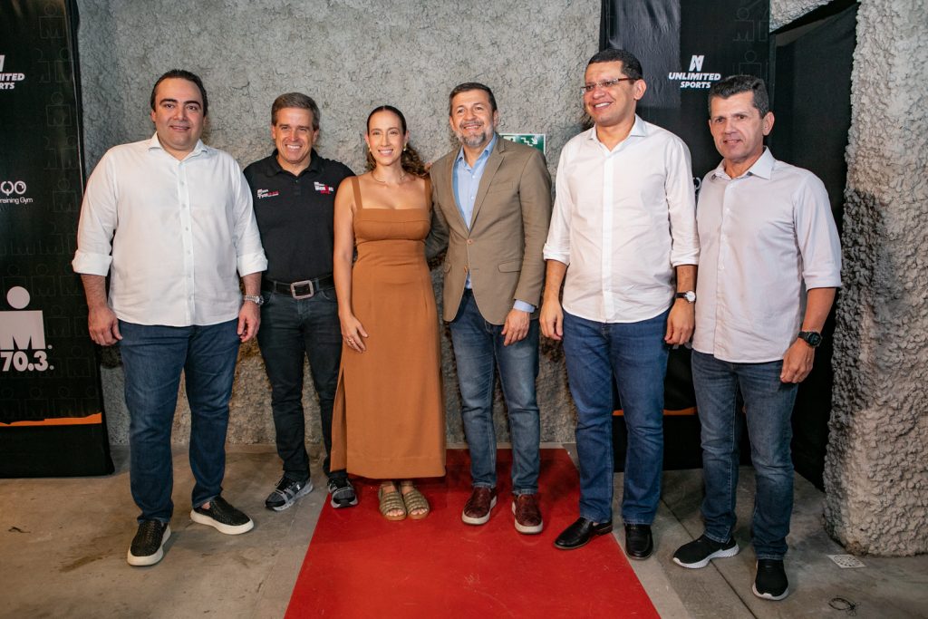 Ozires Pontes, Carlos Galvao, Sasha Reeves, Elcio Batista, Renato Lima E Erick Vasconcelos (1)