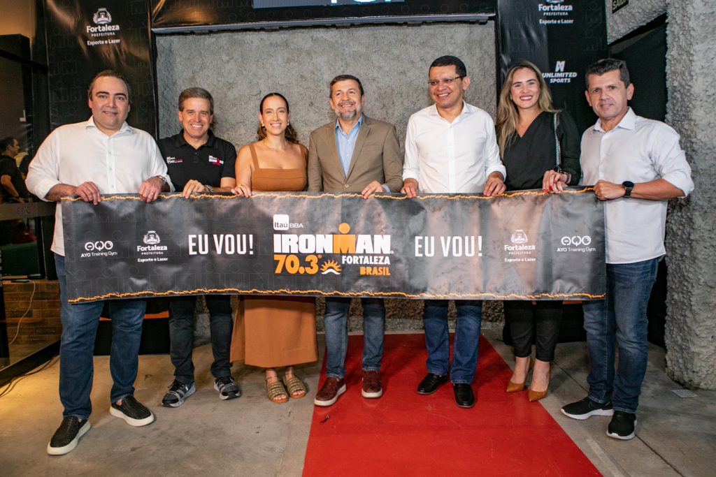 Ozires Pontes, Carlos Galvao, Sasha Reeves, Elcio Batista, Renato Lima, Eliane Arraes E Erick Vasconcelos (3)