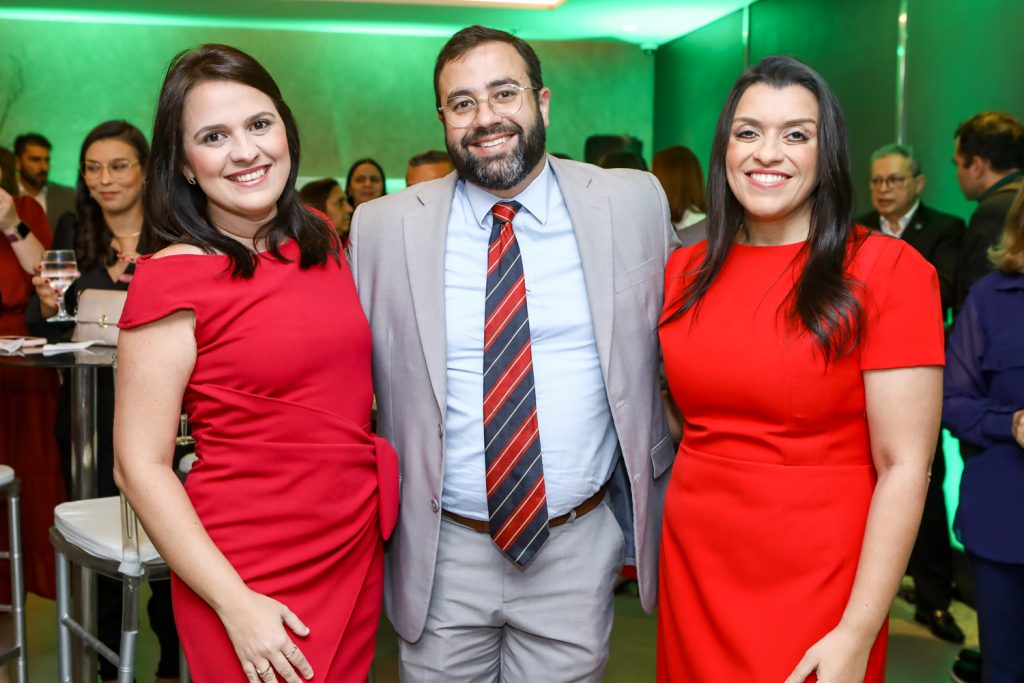 Paula Queiroz, Pedro Fernandes E Diná Braga