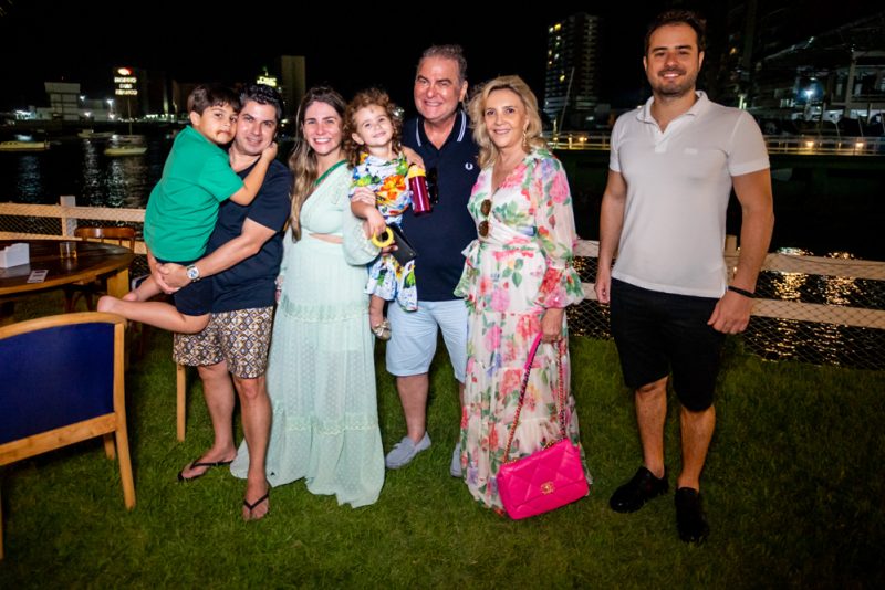 Pompeuzinho E Pompeu Vasconcelos, Nathalia, Maria Thereza, Jório E Graça Da Escóssia, Osvaldo Duarte (1)