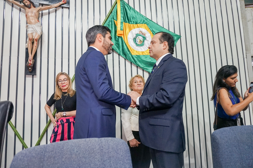 Queiroz Filho E Igor Queiroz Barroso