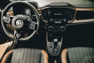 Ram 700 Long Horn Crew Cab (1)