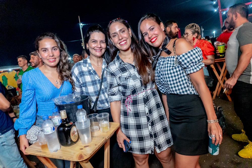 Rebeca Montenegro, Sarah Viana Brandão, Amanda Montenegro Viana E Ana Montenegro