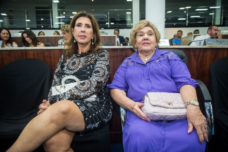 Reconhecimento - Ivens Dias Branco Jr. é agraciado com a Medalha Doutor Periguary de Medeiros