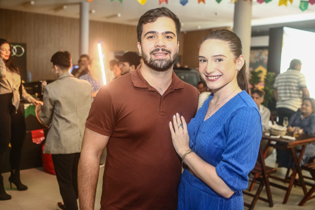 Romulo E Maria Eduarda Albuqurque