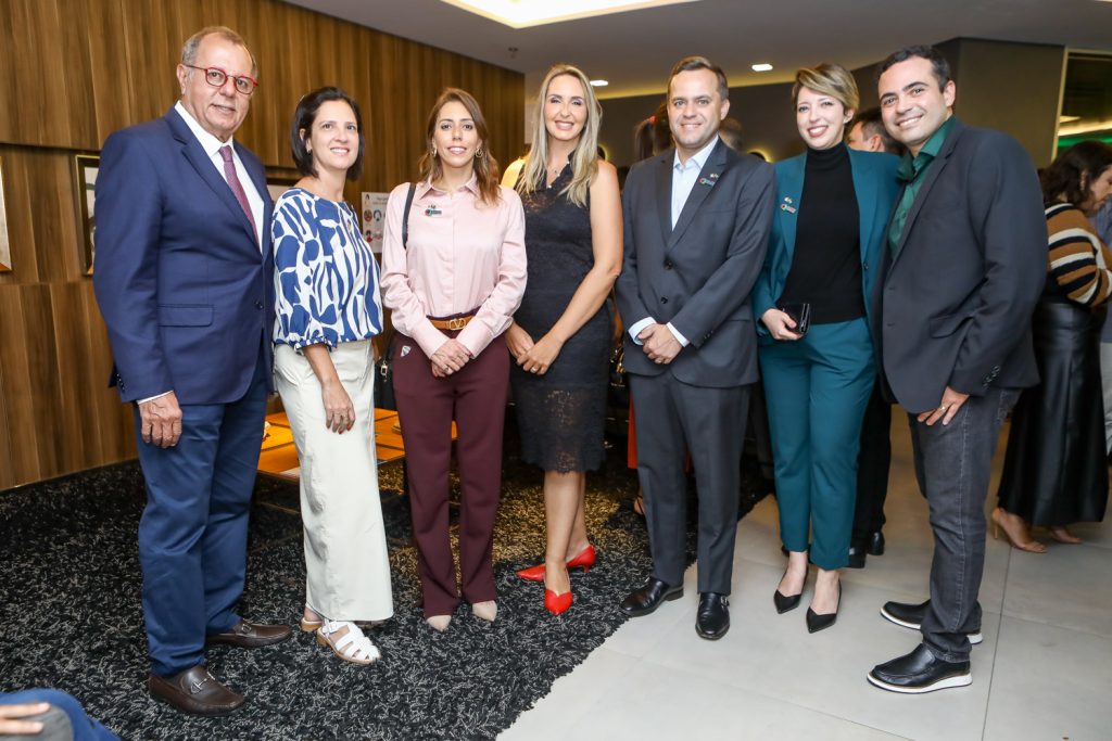 Rubens, Daniela E Camila Covelo, Fernanda Colares, Diogo Cenra, Ariadne Oliveira E Vicente Freira (1)