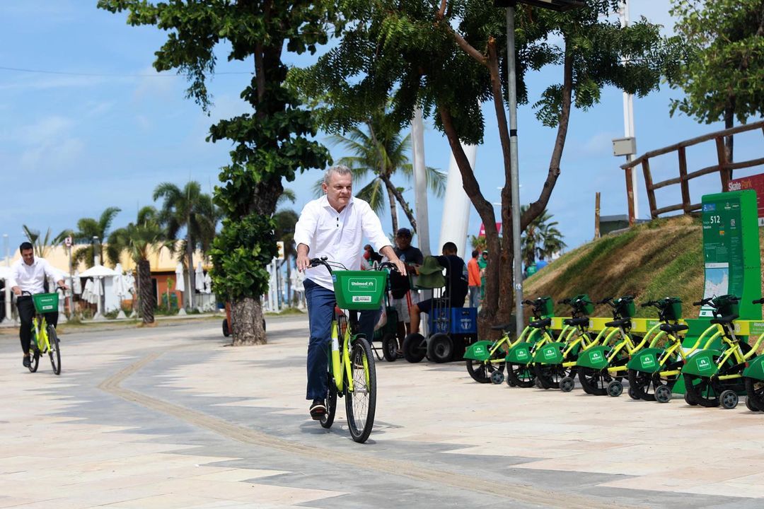 Primeiro lugar entre dez cidades do mundo, Fortaleza ganha US$ 1 mi da Bloomberg Philanthropies para expandir malha cicloviária
