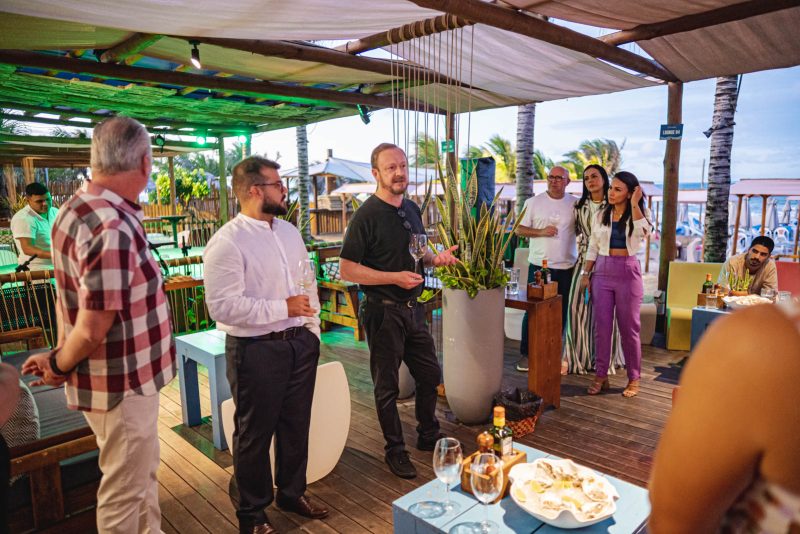 Whispering Angel - Seu Domingo Beach Club recebe François Hautekeur em evento exclusivo