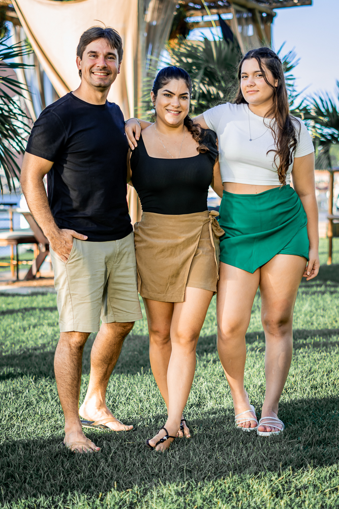 Tiago Correia, Marie Leopoldino E Julia Correia