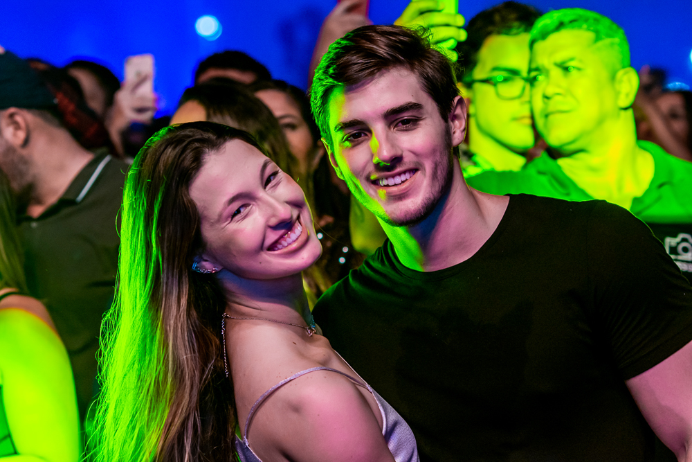 Vivian Fornageiro E Luiz Eduardo Apolinario