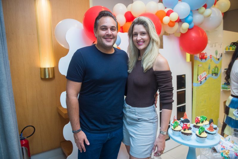 Rá-tim-bum - Silvinha de Castro e Rafael Leal comemoram o terceiro aninho do herdeiro Gabriel