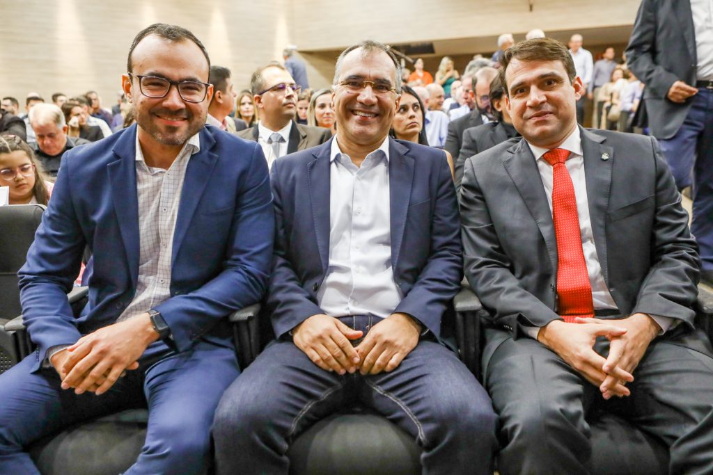 Carlos Alberto, Eduardo Neves E Salmito Filho