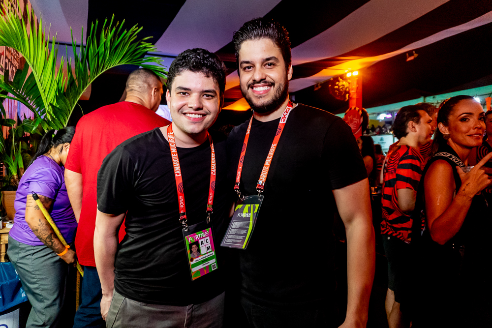 Carlos Henrique E Cadeh Juaçaba