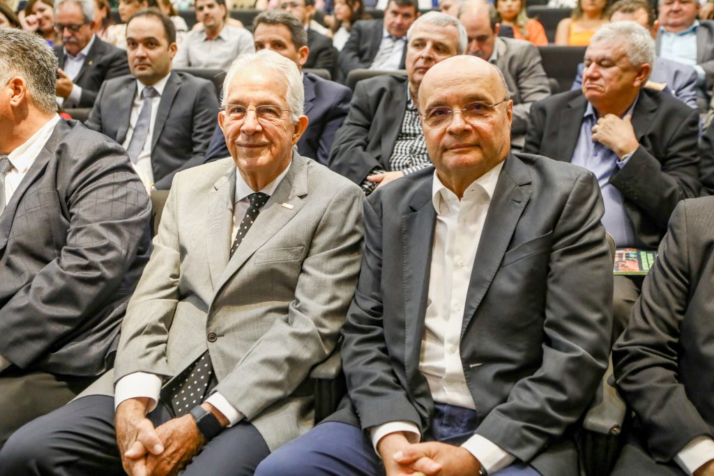 Carlos Prado E Fernando Cirino Gurgel