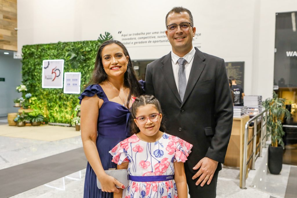 Carolina, Alice E Pedro Mendonça Junior