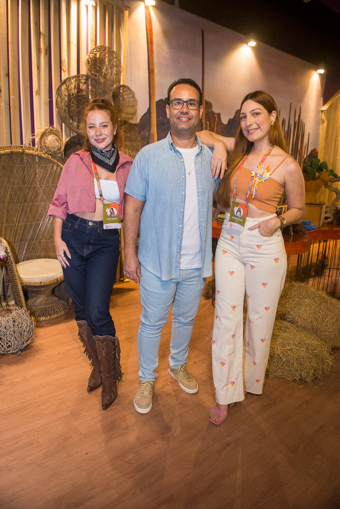 Carolina D'avila, Raphael Joca E Debora Rolim (2)