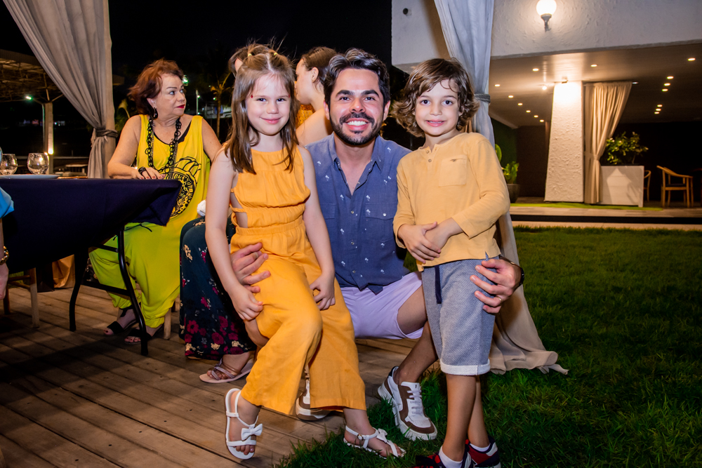 
				Carolina Lima, Pedro Lima e Bernardo Segundo 
				