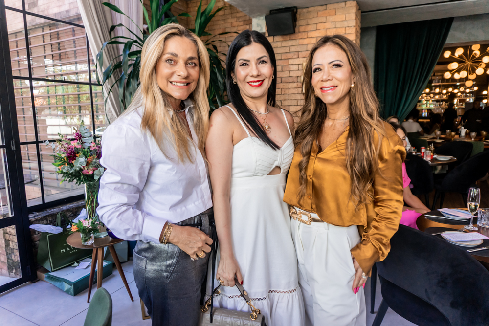 Célia Magalhães, Lia Linhares E Sakiê Brookes (2)