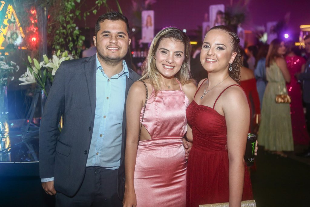 Danrley Saraiva, Baetriz Alves E Amanda Moreira
