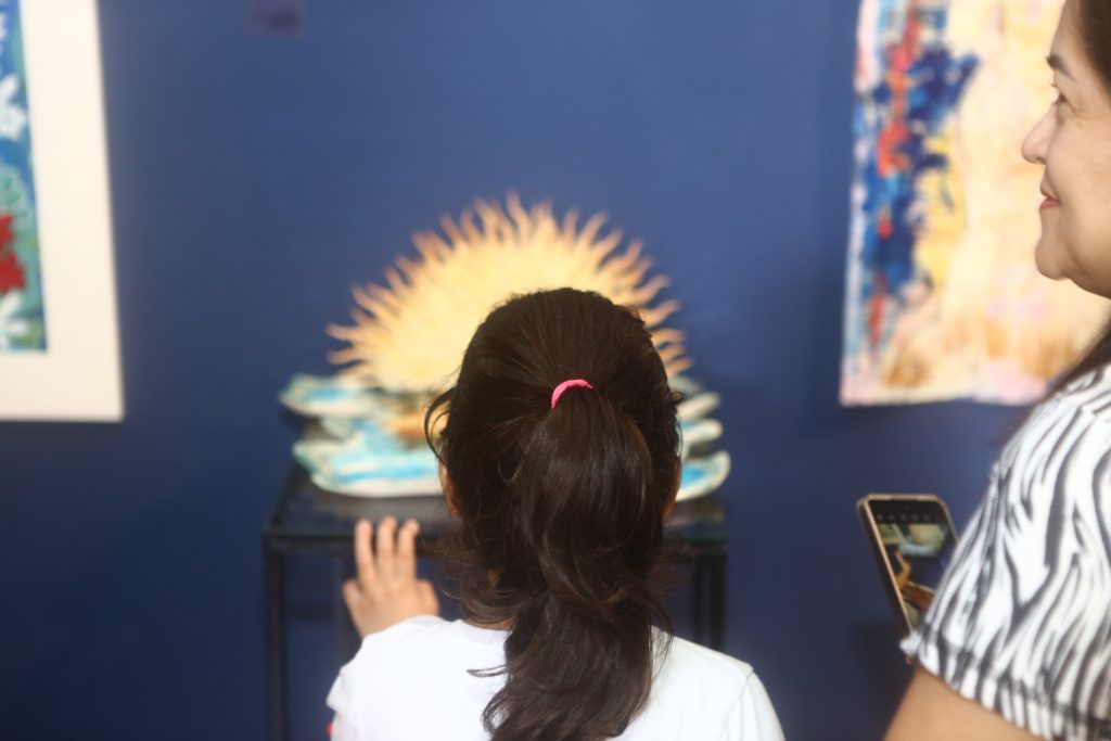 Exposiçã Oque Nos Ilumina (31)