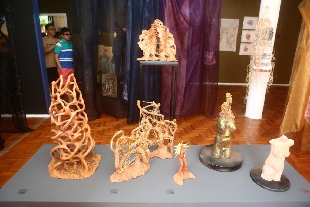 Exposiçã Oque Nos Ilumina (48)