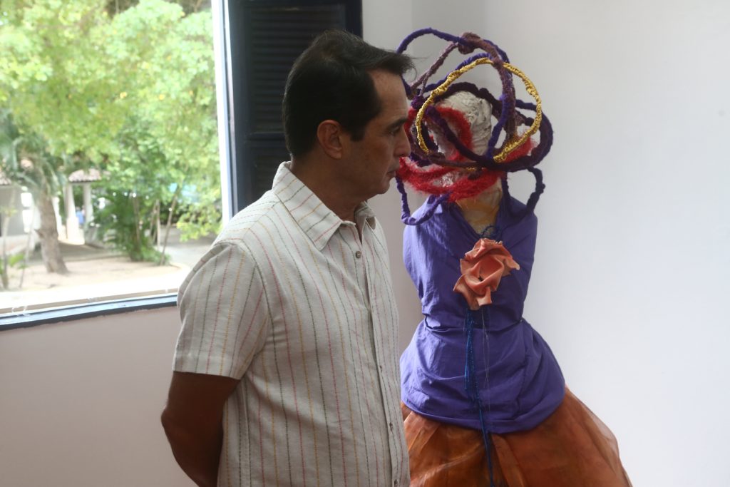 Exposiçã Oque Nos Ilumina (54)