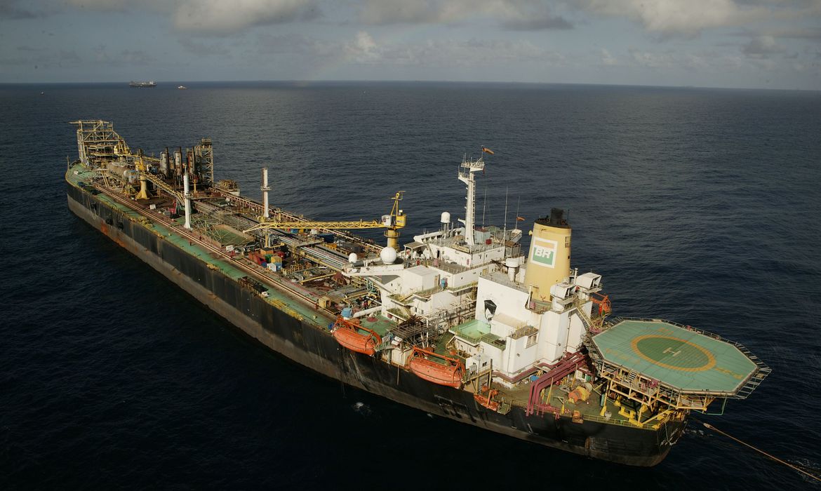 Petrobras conclui leilão para primeira reciclagem verde de plataforma Petrobras conclui leilão para primeira reciclagem verde de plataforma