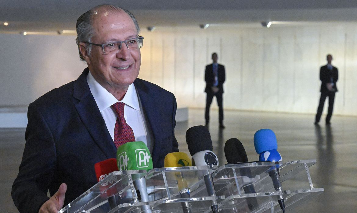 Alckmin afirma que o Brasil tem ‘condições’ para reduzir a Selic Alckmin afirma que o Brasil tem ‘condições’ para reduzir a Selic
