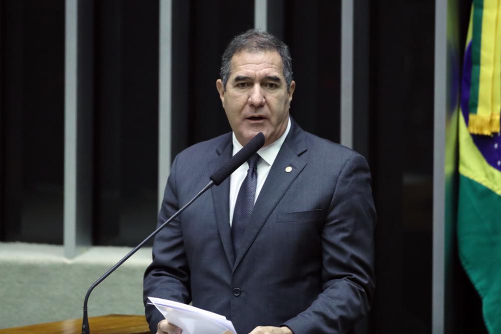 Luiz Gastão recebe ministro da Pesca e Aquicultura para discutir demandas dos pescadores artesanais do Ceará