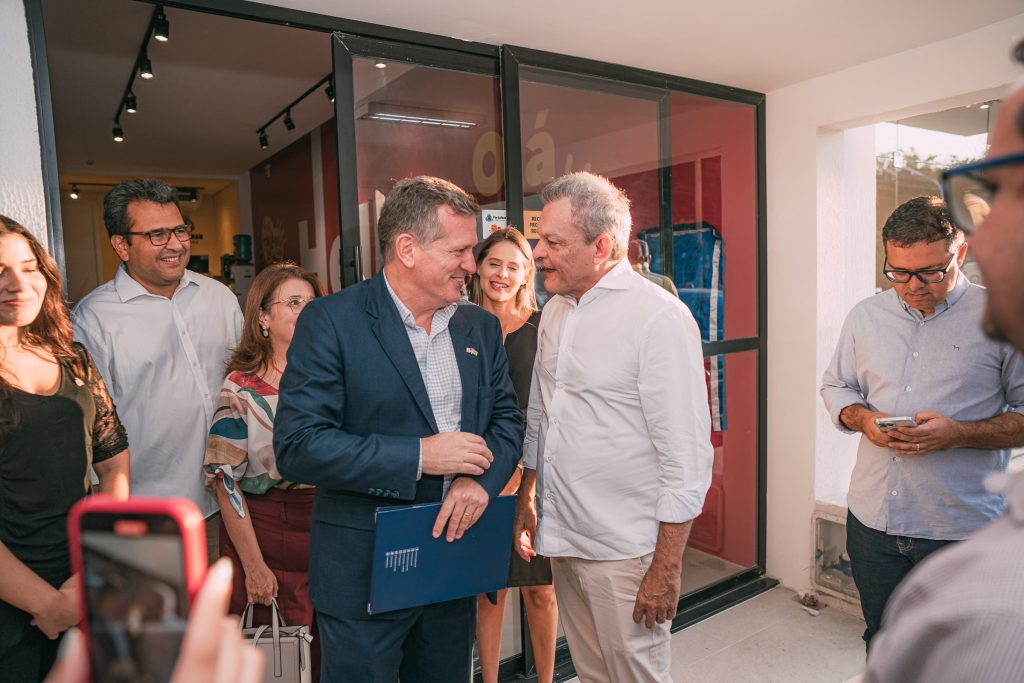 
				Jeffrey Lodermeier e Sarto Nogueira 
				