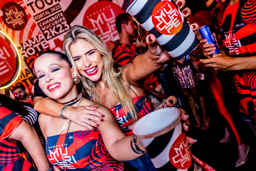 Larissa Temotéo E Lara Bezerra (1)