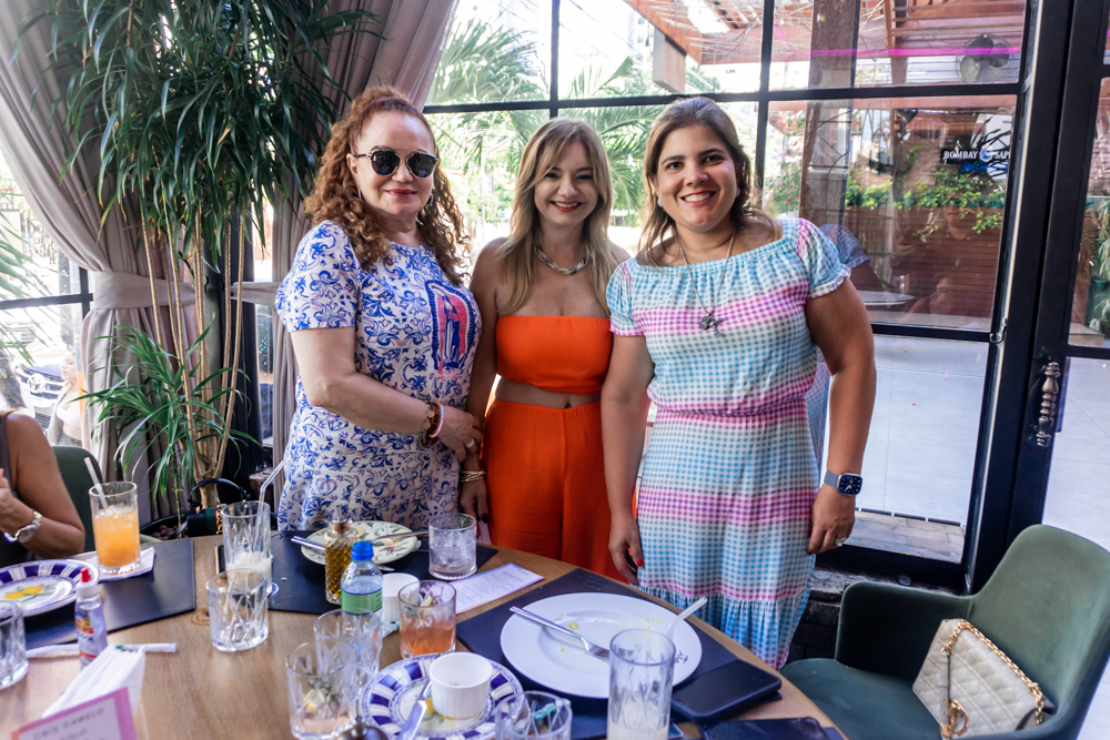 Lisieux Brasileiro, Ana Cristina Camelo E Gisela Vieira (1)