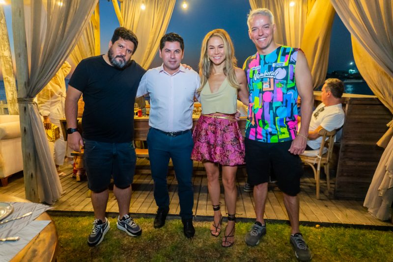 Happy Birthday - Em clima de total alegria, Gabrielle Freire celebra a nova idade no Iate Clube