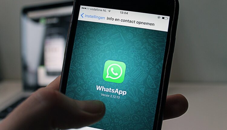 WhatsApp vai parar de funcionar em 35 celulares a partir de segunda-feira (31)