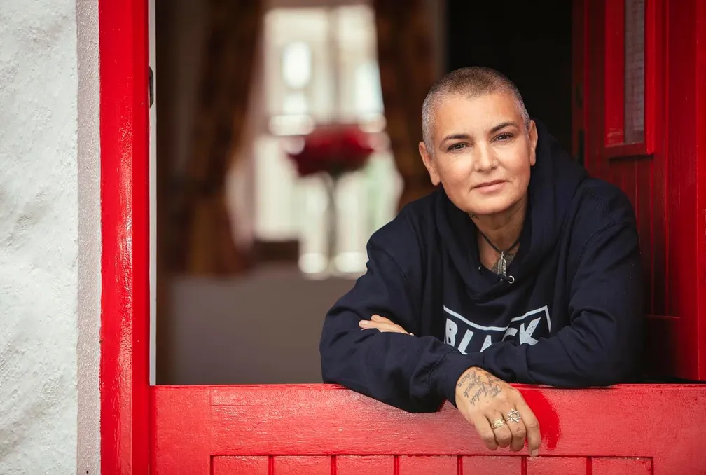 Cantora irlandesa Sinéad O’Connor morre aos 56 anos