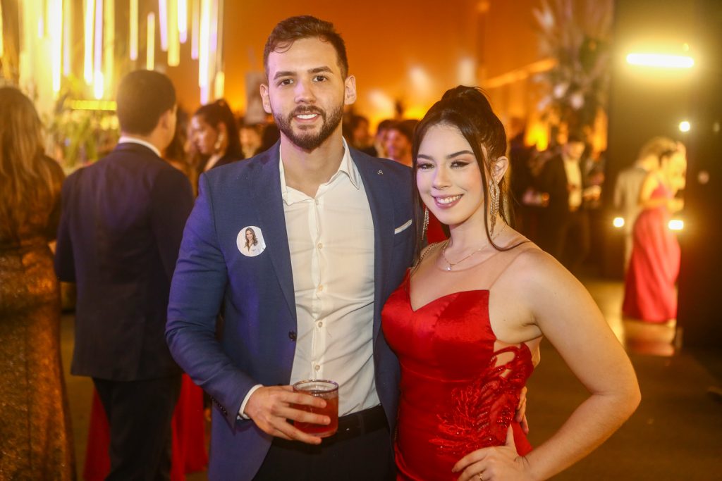 Paulo Victor Mendonça E Amanda Cavalcante