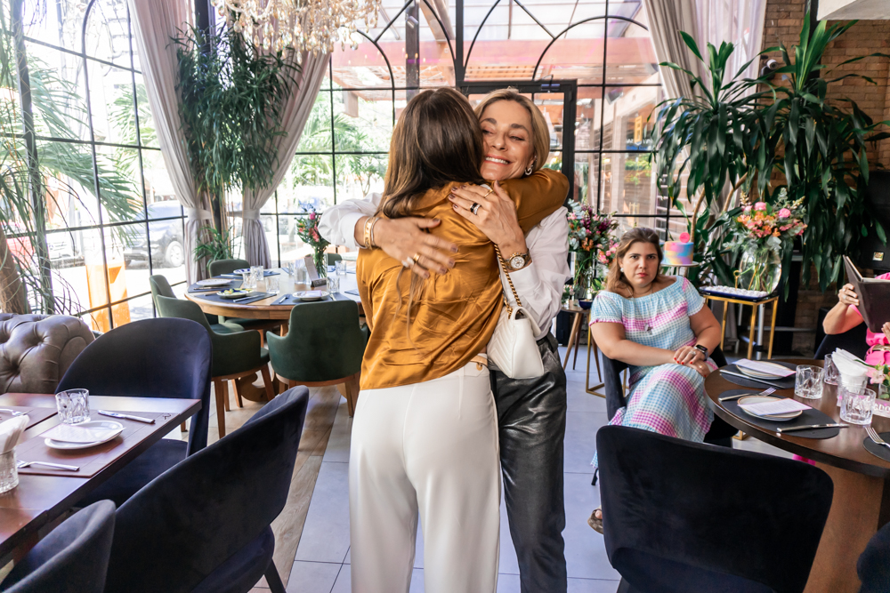 Sakiê Brookes E Célia Magalhães (2)