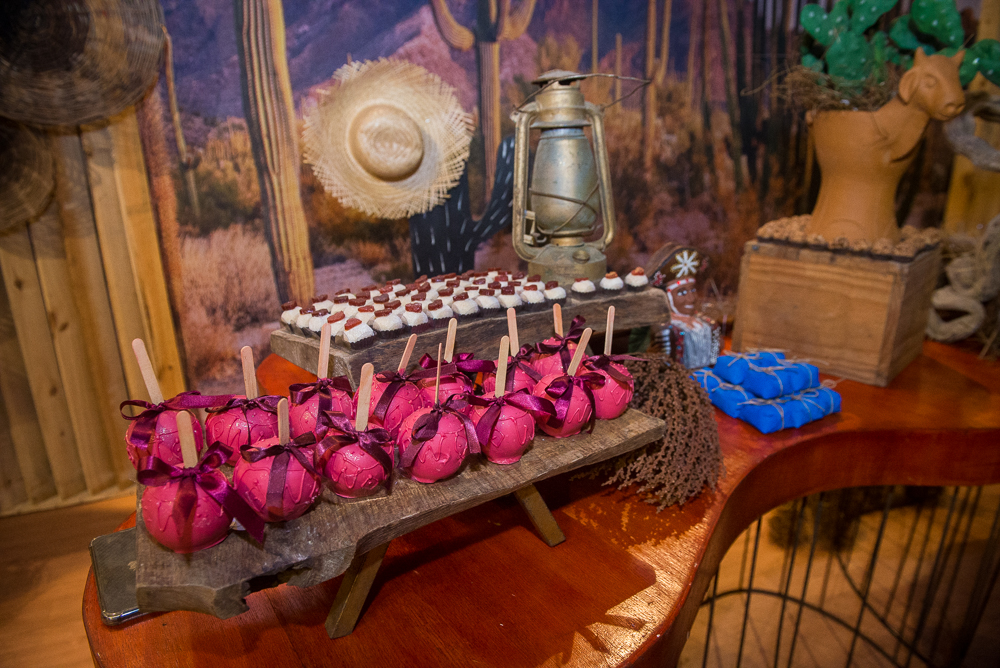 São Julhão Dos Staffs Na La Casa Lounge (11)