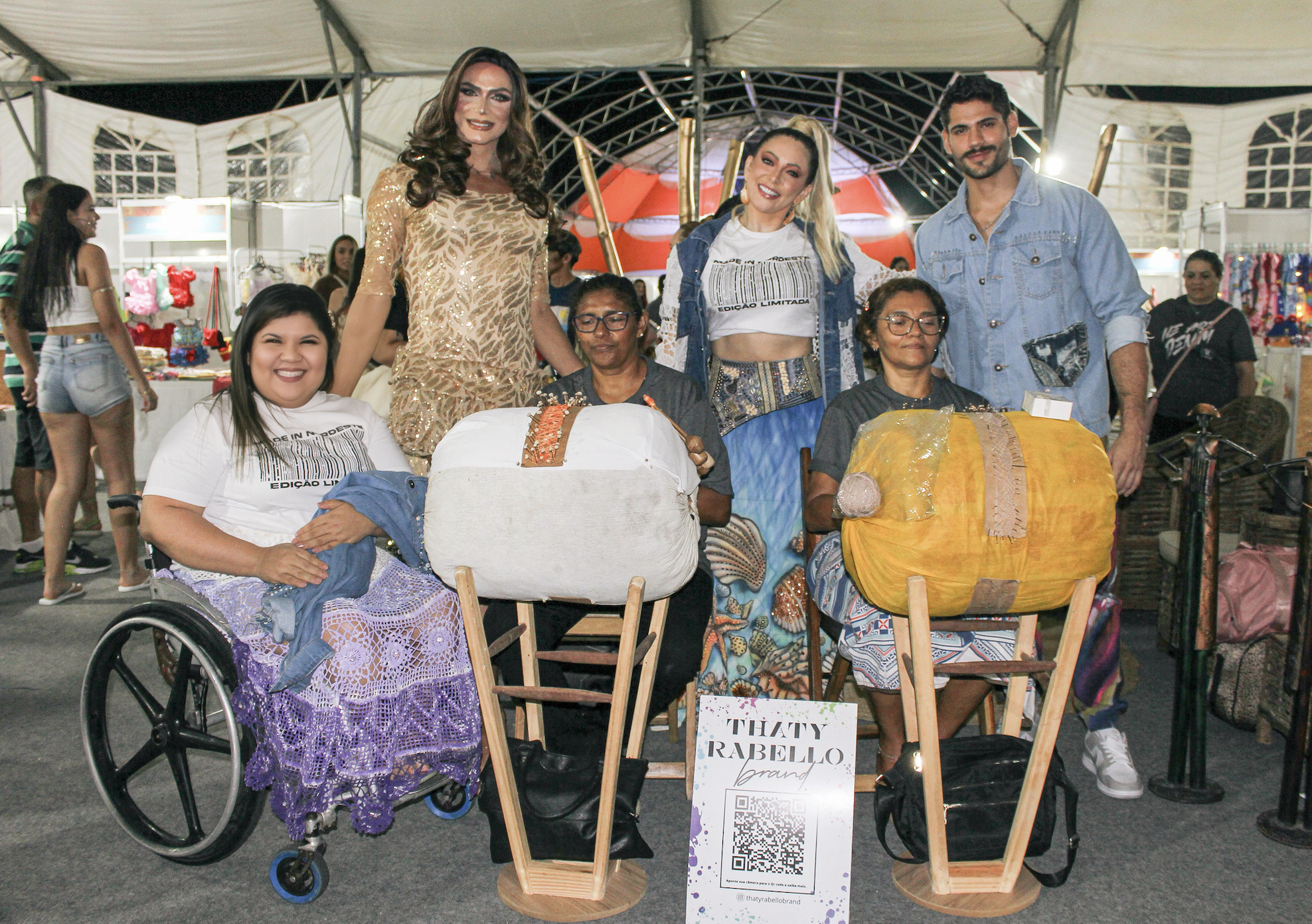 Thaty Rabello quebra padrões em desfile exclusivo, para todos os corpos e gêneros, na Av. Beira Mar de Fortaleza