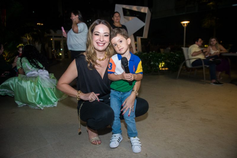 Rá-tim-bum - Silvinha de Castro e Rafael Leal comemoram o terceiro aninho do herdeiro Gabriel