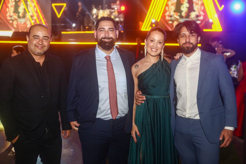 Suetonio Costa, Luiz Victor Torres, Ananda Goesch, E Marks Calibu