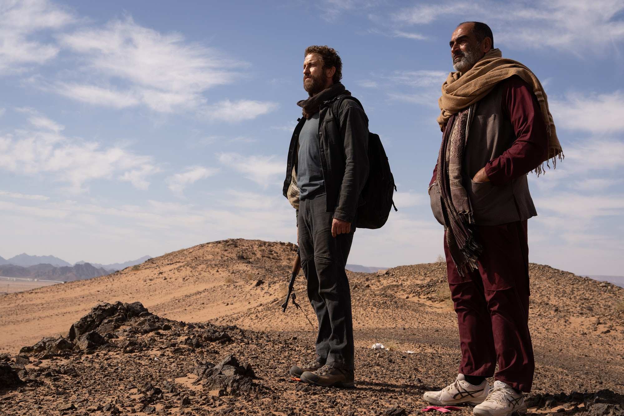 Missão de Sobrevivência: Gerard Butler estreia ação filmada na Arábia Saudita Missão de Sobrevivência: Gerard Butler estreia ação filmada na Arábia Saudita