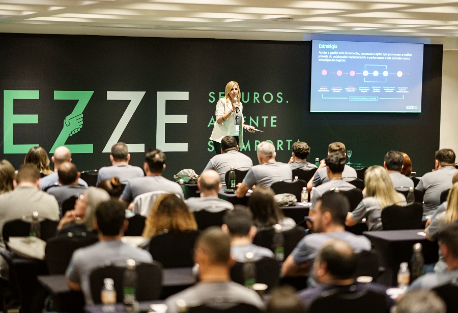 EZZE mantém redução de turnover entre colaboradores, na contramão do Brasil