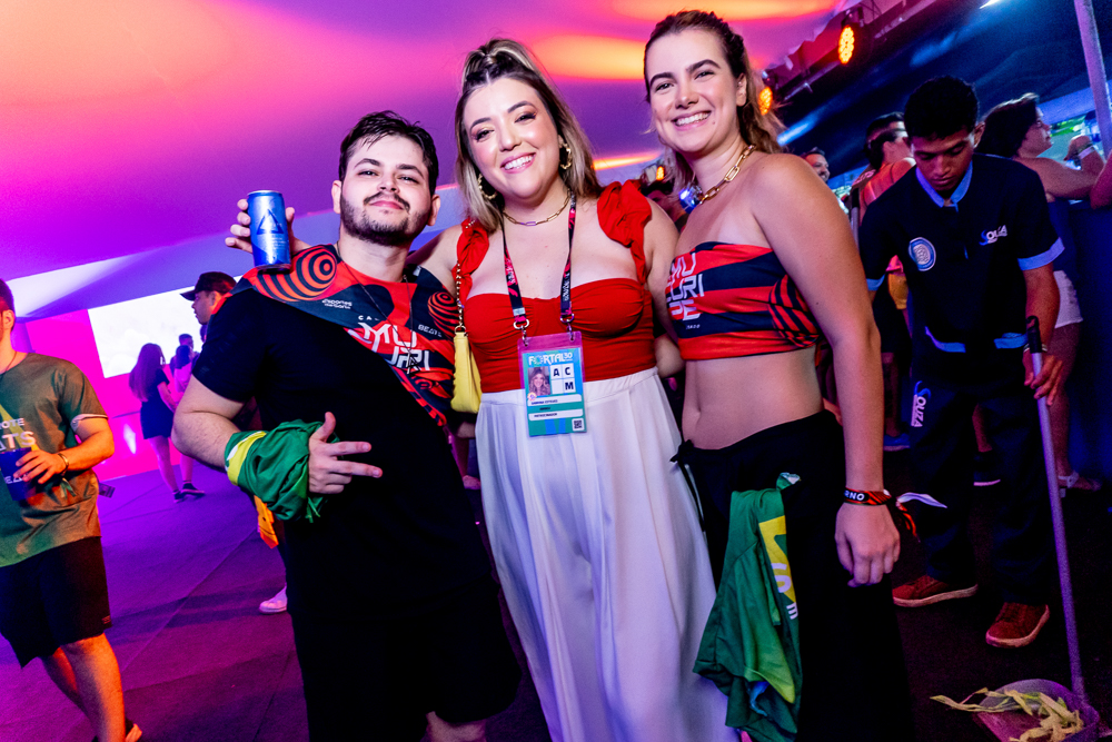 Vitor Lima, Sabrina Esteves E Beatriz Austregesilo