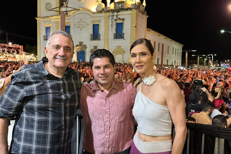 Tradição e folia - São João de Aracati faz história com a presença de multidão e apresentações de artistas renomados