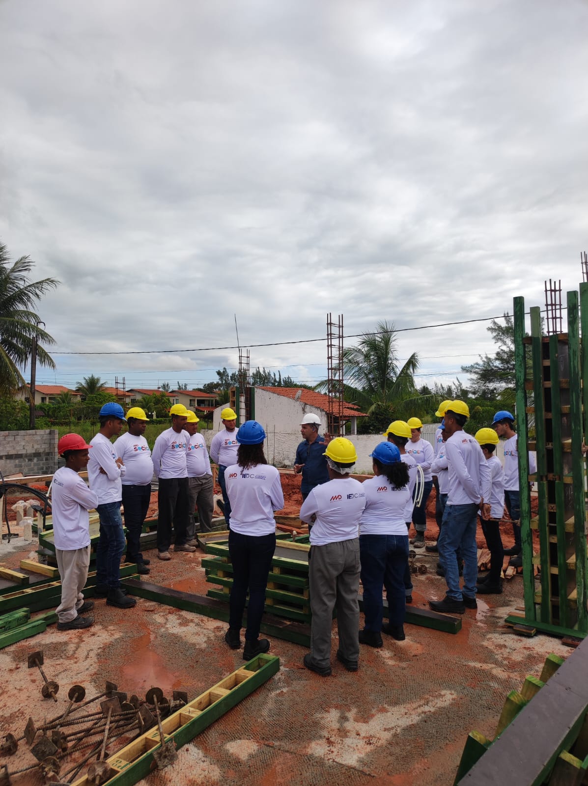 MD Social realiza primeiro curso de qualificação de mão de obra para homens e mulheres de comunidades de Fortaleza    